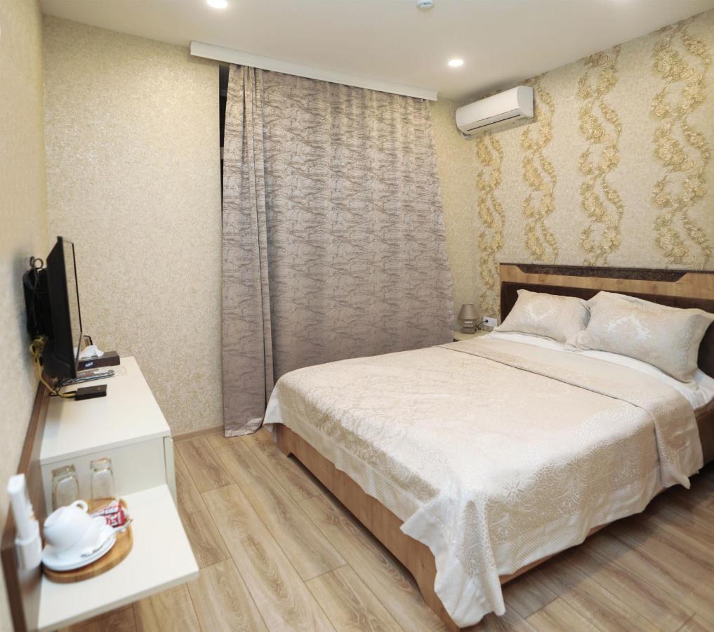 Midcity Hotel Baku Eksteriør billede
